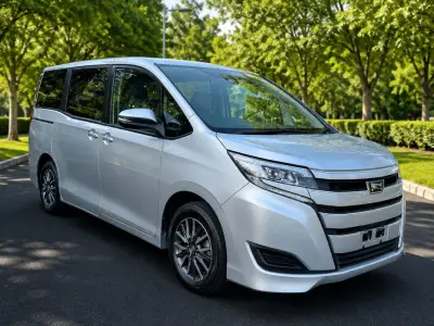 2020 Toyota Noah | 8 Seater Family Car | Japanese Import